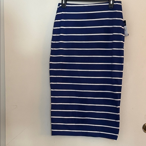 Ralph Lauren Dresses & Skirts - Ralph Lauren Royal Blue and White striped straight skirt.